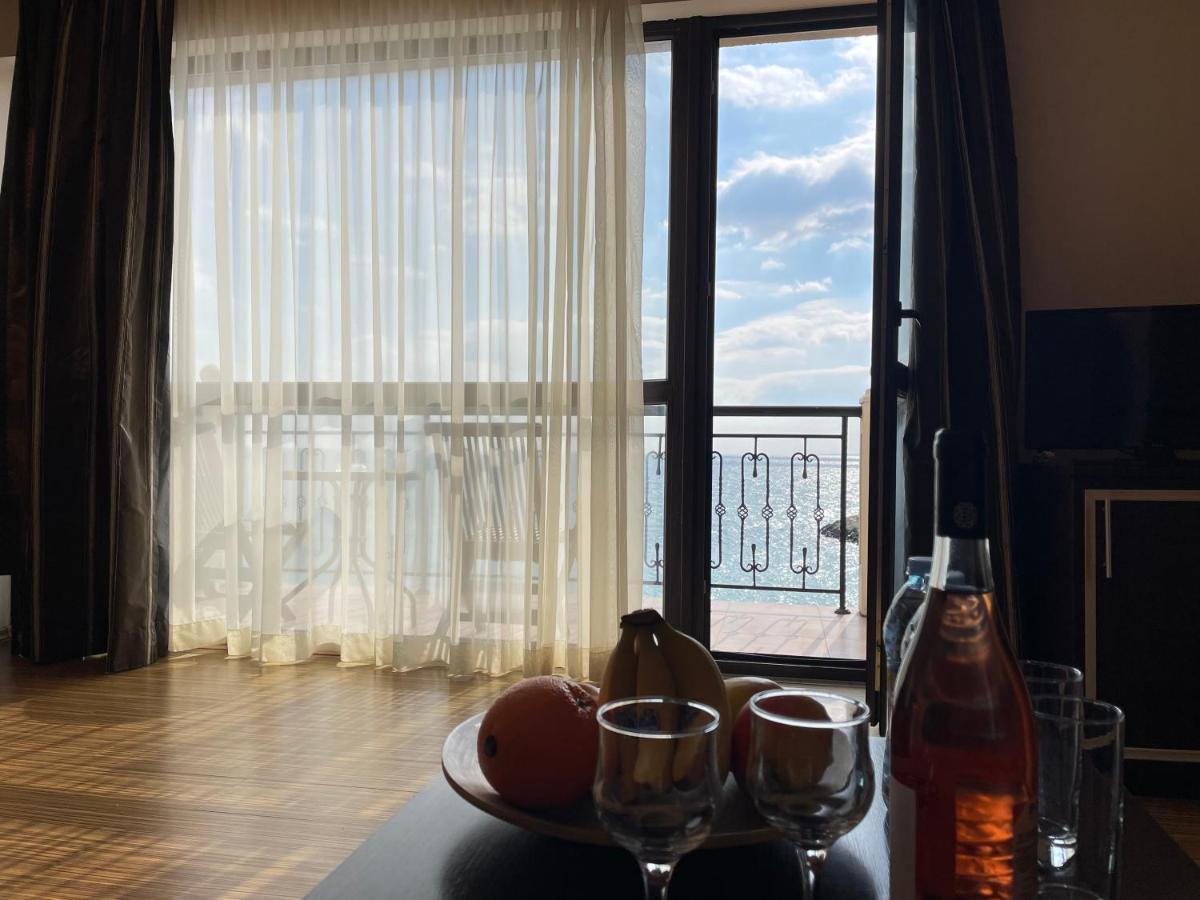 At The American'S Hotel Pomorie Exterior foto