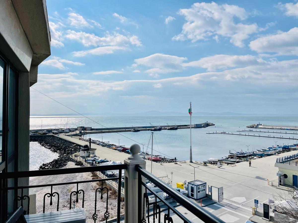 At The American'S Hotel Pomorie Exterior foto