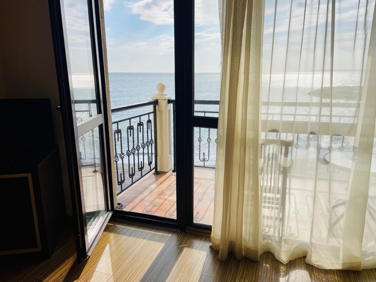 At The American'S Hotel Pomorie Exterior foto