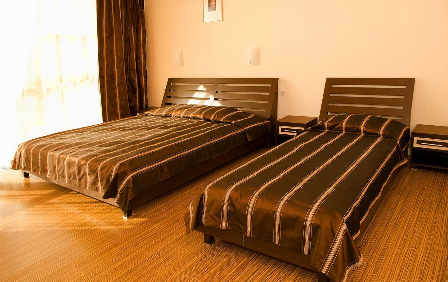 At The American'S Hotel Pomorie Exterior foto